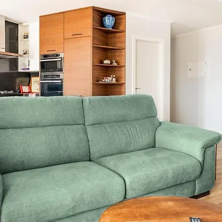 Seaview Apt.